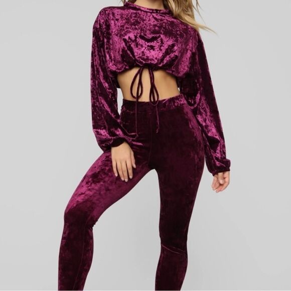 Fashion Nova Burgundy Medium Velvet Pant Set - Picture 5 of 12
